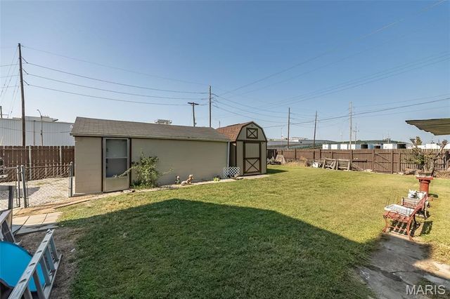 1911 Benton Street, Granite City, IL 62040