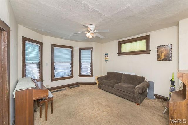 1911 Benton Street, Granite City, IL 62040