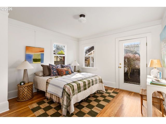 3126 Ne SKIDMORE St, Portland, OR 97211