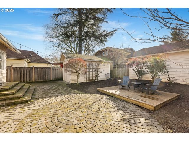 3126 Ne SKIDMORE St, Portland, OR 97211