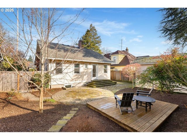 3126 Ne SKIDMORE St, Portland, OR 97211
