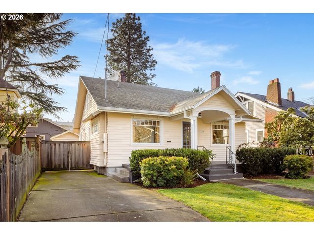 3126 Ne SKIDMORE St, Portland, OR 97211