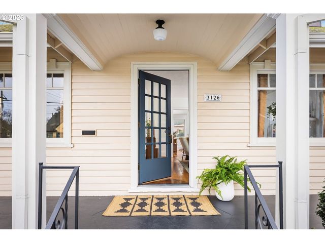 3126 Ne SKIDMORE St, Portland, OR 97211