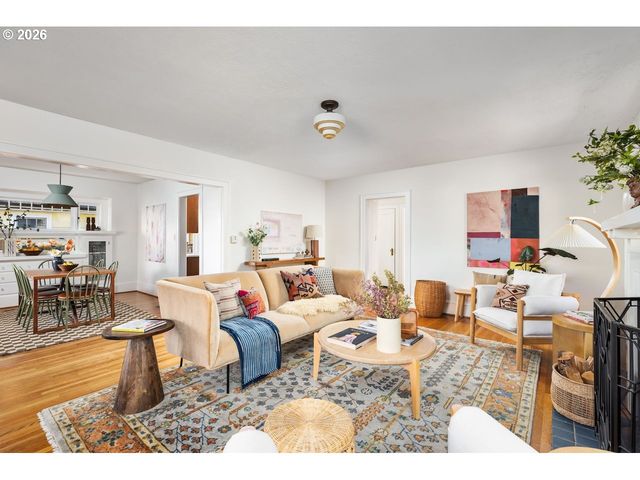 3126 Ne SKIDMORE St, Portland, OR 97211