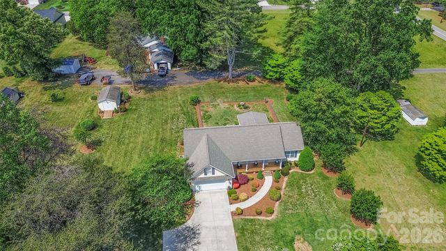 183 Devon Lane, Statesville, NC 28625