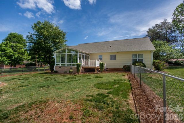 183 Devon Lane, Statesville, NC 28625
