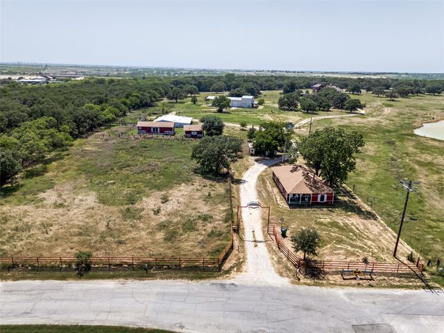 1200 County Road 904, Joshua, TX 76058