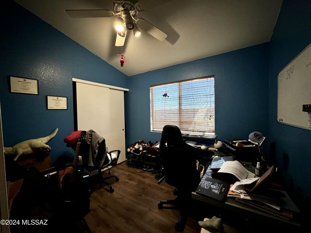 2550 W Drachman Street, Tucson, AZ 85745