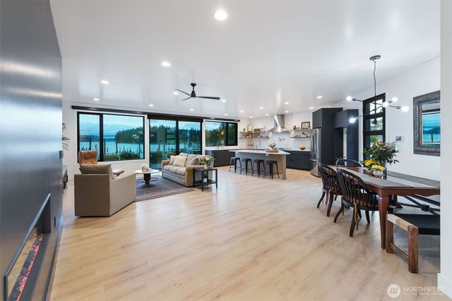 8802 6th Avenue, Tacoma, WA 98465