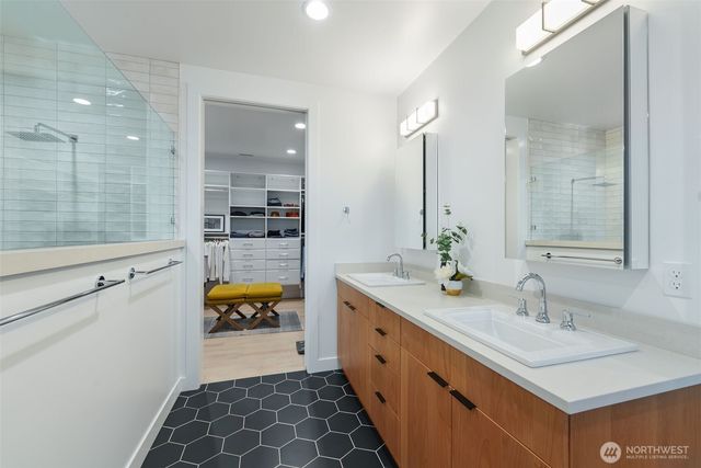 8802 6th Avenue, Tacoma, WA 98465