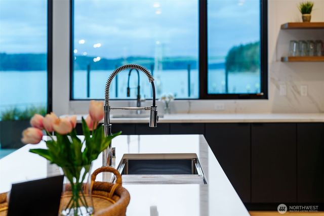 8802 6th Avenue, Tacoma, WA 98465