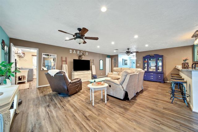 757 Big Woods Road, New Waverly, TX 77358