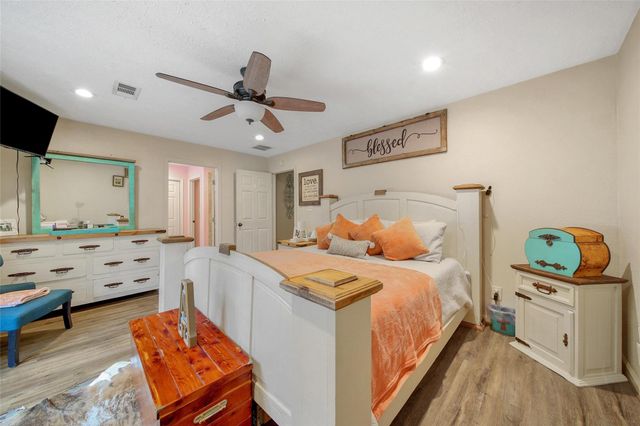 757 Big Woods Road, New Waverly, TX 77358