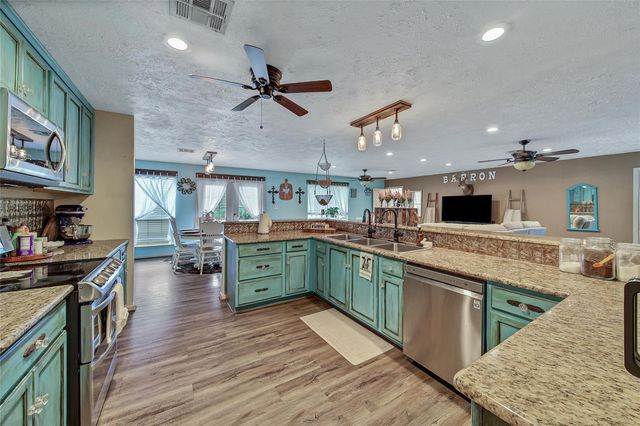 757 Big Woods Road, New Waverly, TX 77358