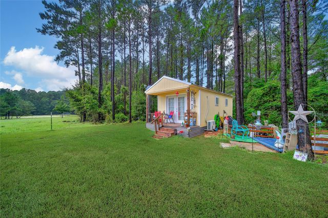 757 Big Woods Road, New Waverly, TX 77358