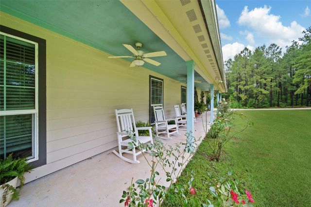 757 Big Woods Road, New Waverly, TX 77358