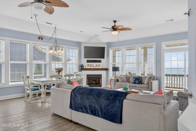 34 Porpoise Place, N Topsail Beach, NC 28460