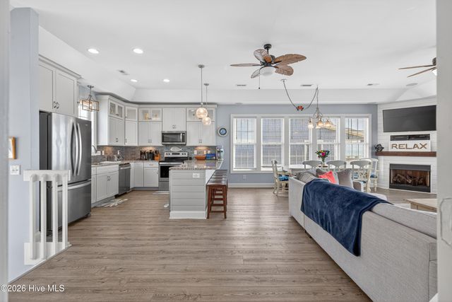 34 Porpoise Place, N Topsail Beach, NC 28460
