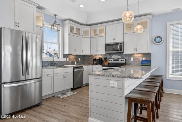 34 Porpoise Place, N Topsail Beach, NC 28460