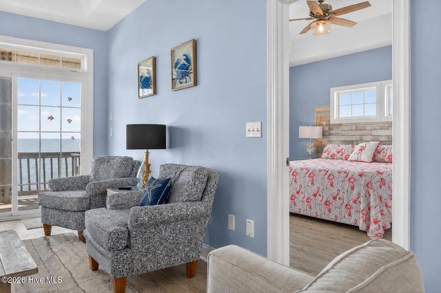 34 Porpoise Place, N Topsail Beach, NC 28460