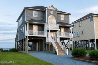 34 Porpoise Place, N Topsail Beach, NC 28460