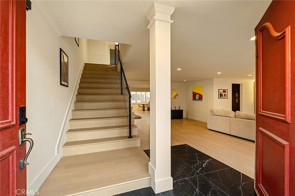 5315 Yarmouth Avenue 104, Encino, CA 91316 — photo 3