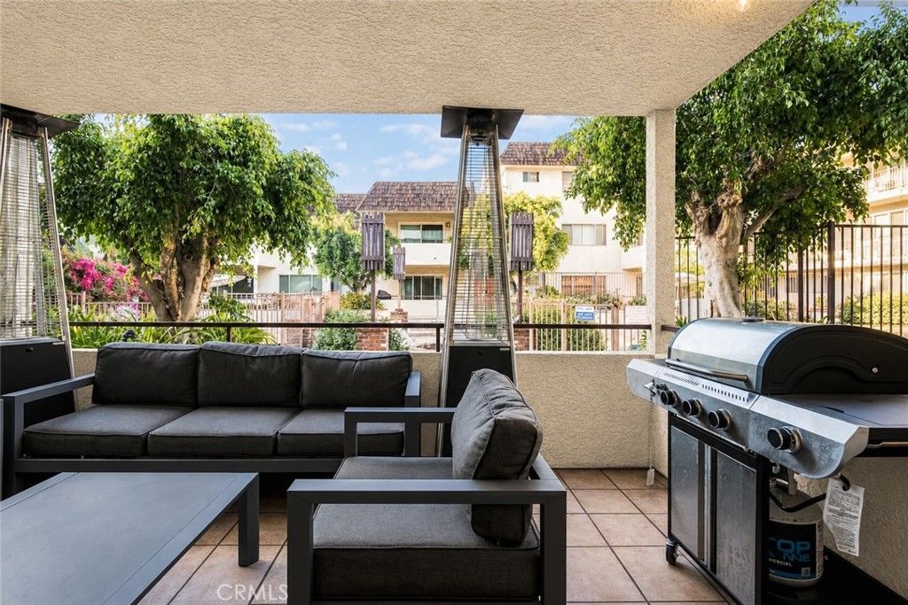 5315 Yarmouth Avenue 104, Encino, CA 91316 — photo 5