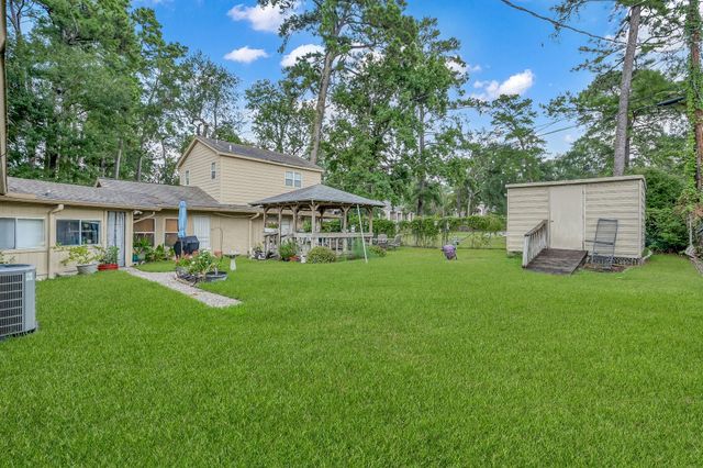 20 Little John Lane, Conroe, TX 77301