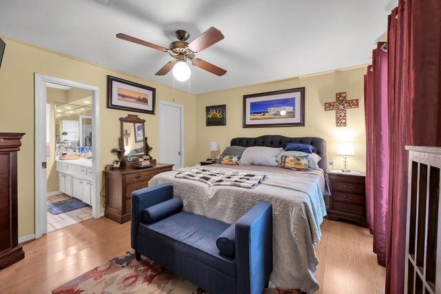 20 Little John Lane, Conroe, TX 77301