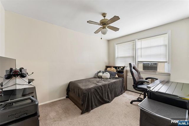23 Park 88, Verona, NJ 07044