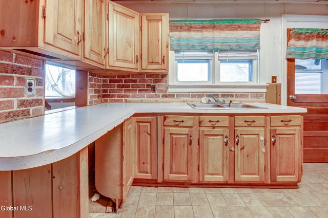 269 Bleecker Street, Gloversville, NY 12078