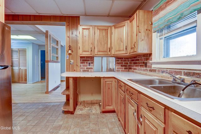 269 Bleecker Street, Gloversville, NY 12078