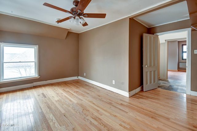 269 Bleecker Street, Gloversville, NY 12078