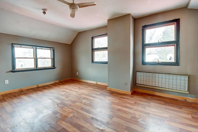 269 Bleecker Street, Gloversville, NY 12078