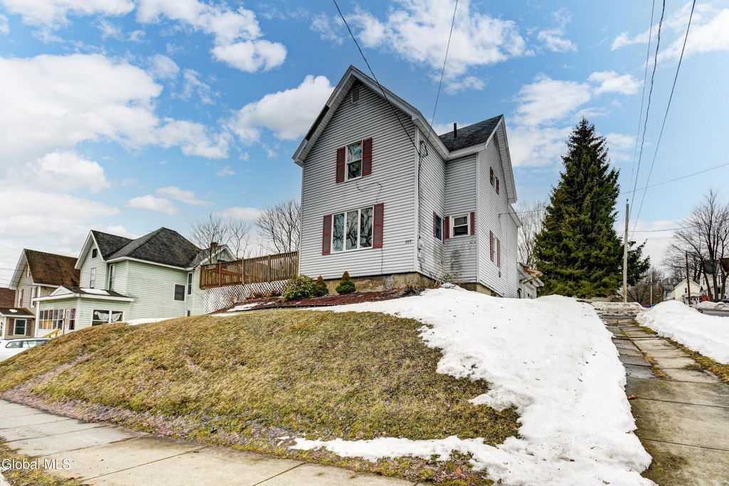 269 Bleecker Street, Gloversville, NY 12078
