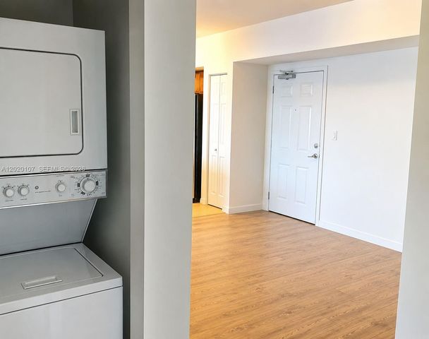 1723 SW 2nd Ave 704, Miami, FL 33129
