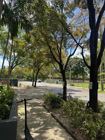 1723 SW 2nd Ave 704, Miami, FL 33129