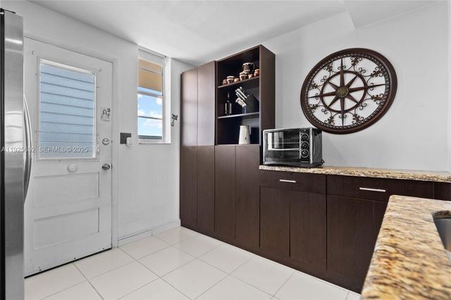 2999 Point East Drive C502, Aventura, FL 33160
