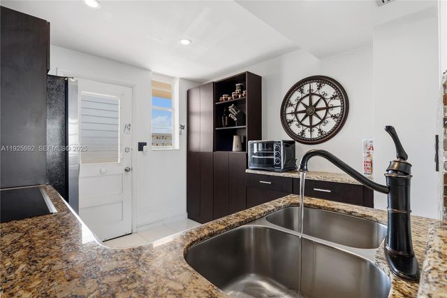 2999 Point East Drive C502, Aventura, FL 33160