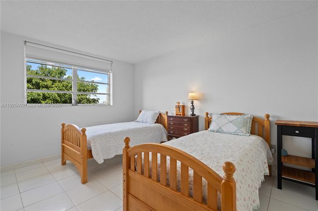 2999 Point East Drive C502, Aventura, FL 33160