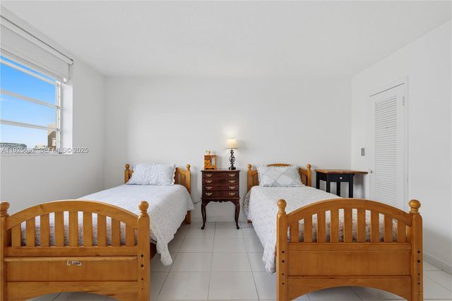 2999 Point East Drive C502, Aventura, FL 33160