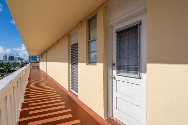 2999 Point East Drive C502, Aventura, FL 33160