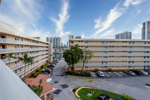 2999 Point East Drive C502, Aventura, FL 33160