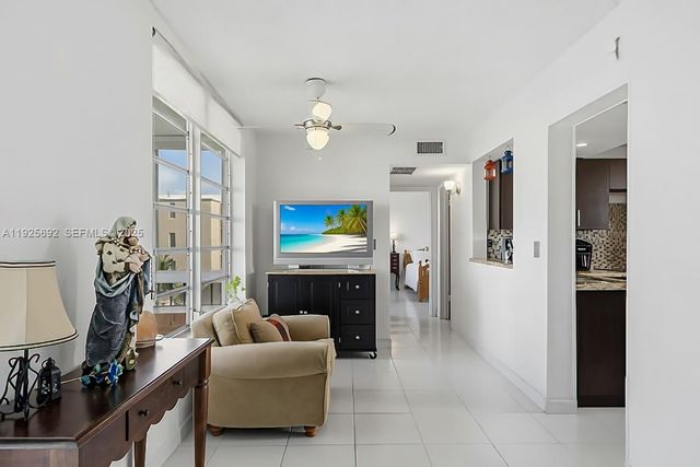 2999 Point East Drive C502, Aventura, FL 33160