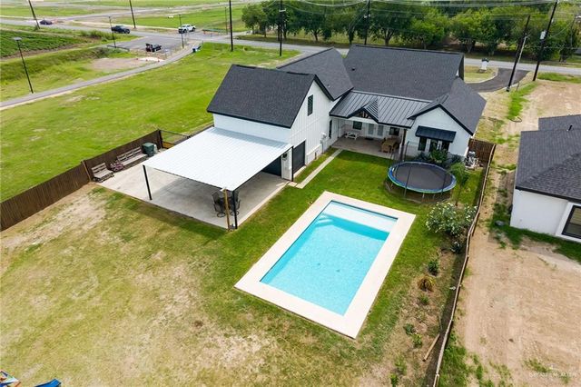 928 S Milanos Road, Weslaco, TX 78596
