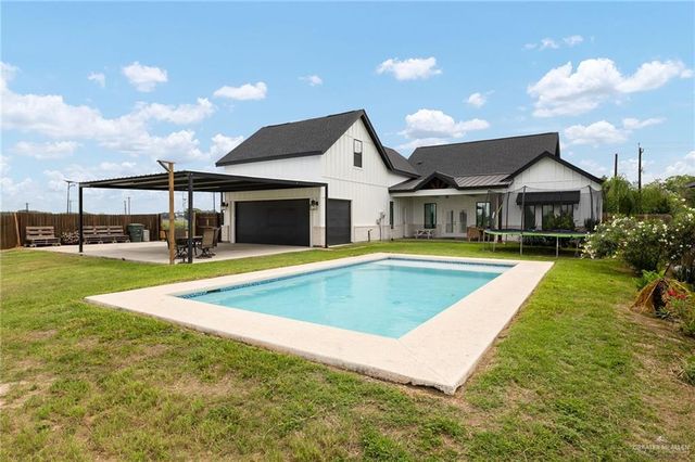 928 S Milanos Road, Weslaco, TX 78596