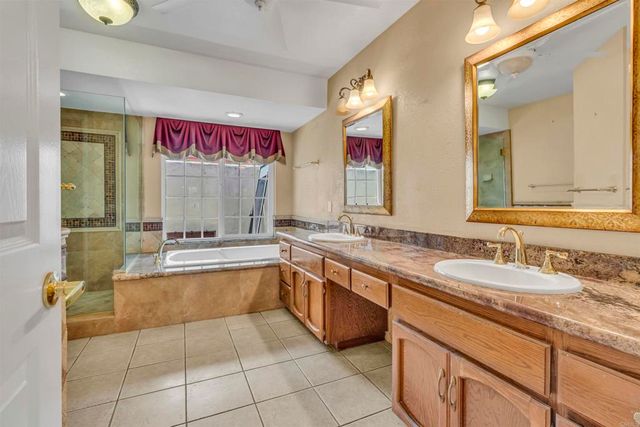 606 Gardenia Glen, Escondido, CA 92025