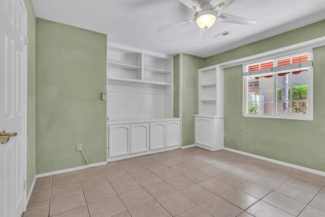 606 Gardenia Glen, Escondido, CA 92025