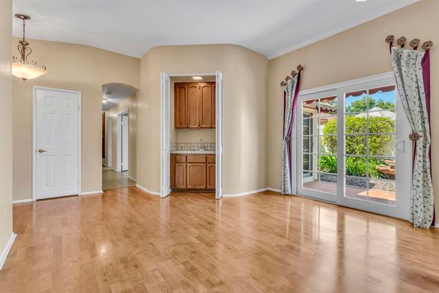 606 Gardenia Glen, Escondido, CA 92025