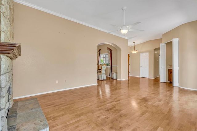 606 Gardenia Glen, Escondido, CA 92025